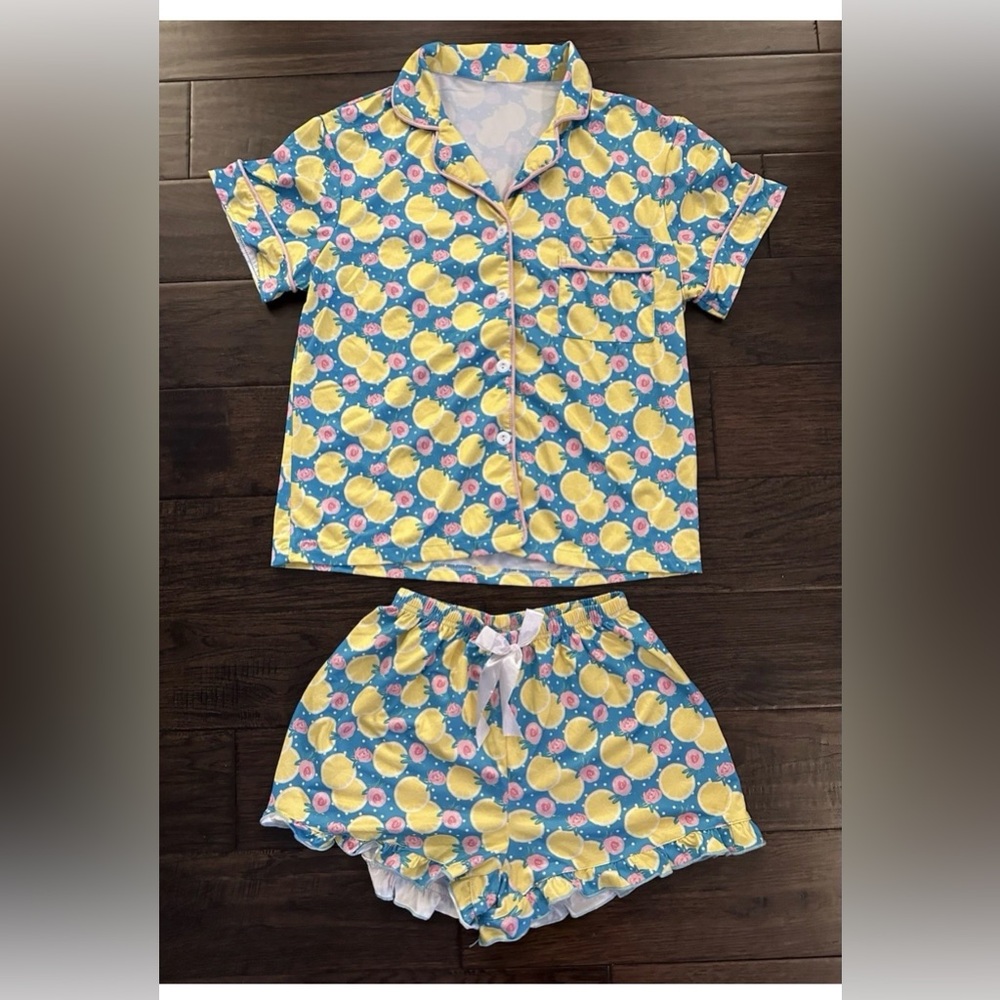 Boutique Lemons & Roses Pajama Set Size Small EUC